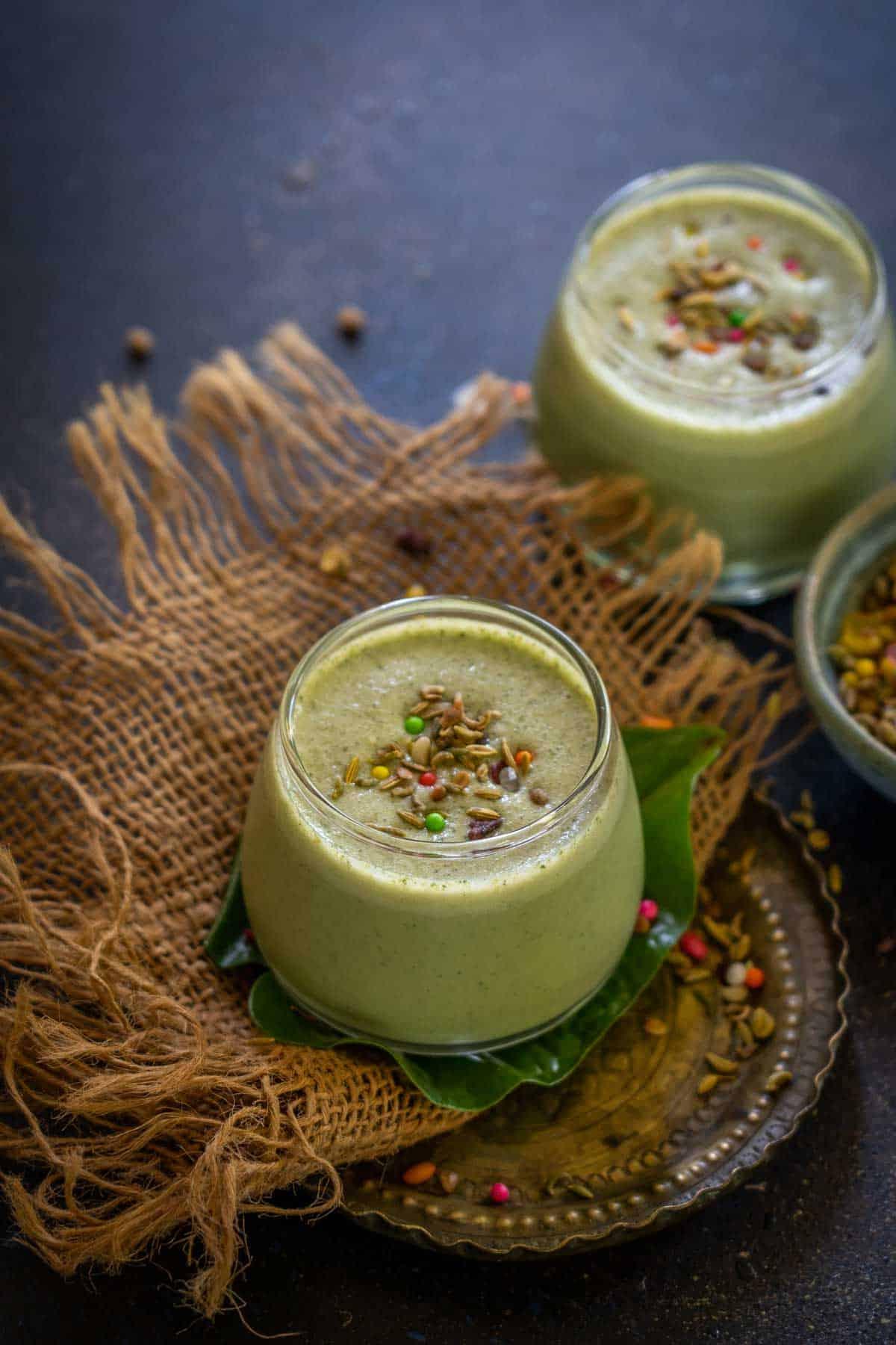 Shot al Paan 2 Paan shots serviti in bicchierini da shot.