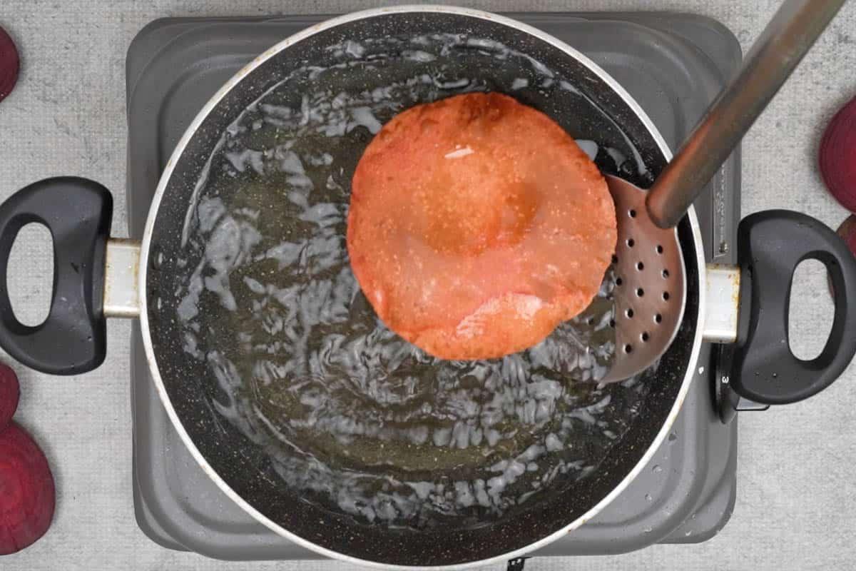 Poori alla Barbabietola 17 Poori di barbabietola pronto.