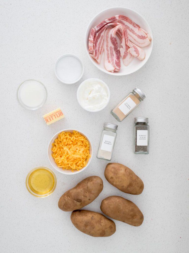 Patate Doppia Cottura in Friggitrice ad Aria 3 Ingredienti necessari per preparare le patate ripiene.