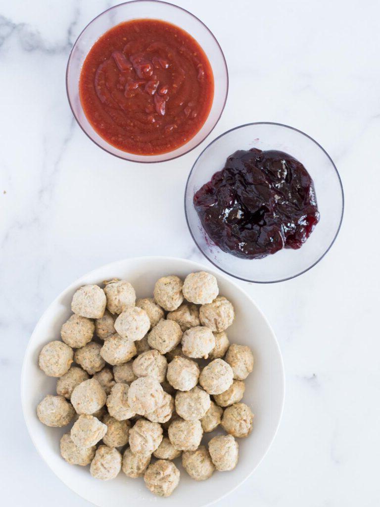 Polpette a Cottura Lenta con Gelatina d'Uva e Salsa Chili 3 Ingredienti per le polpette agrodolci e piccanti al slow cooker