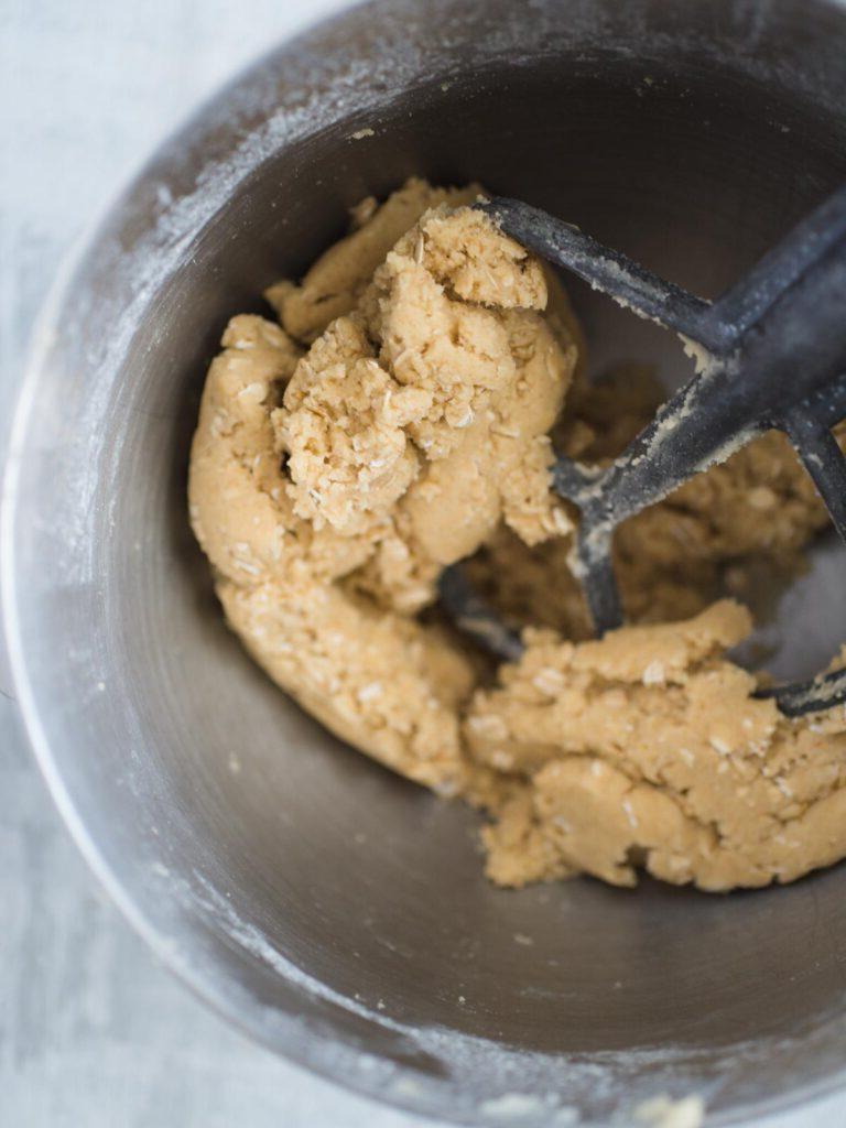 Ricetta Biscotti Avena e Rice Krispies 7 Impasto di biscotti di avena e Rice Krispies ben miscelato