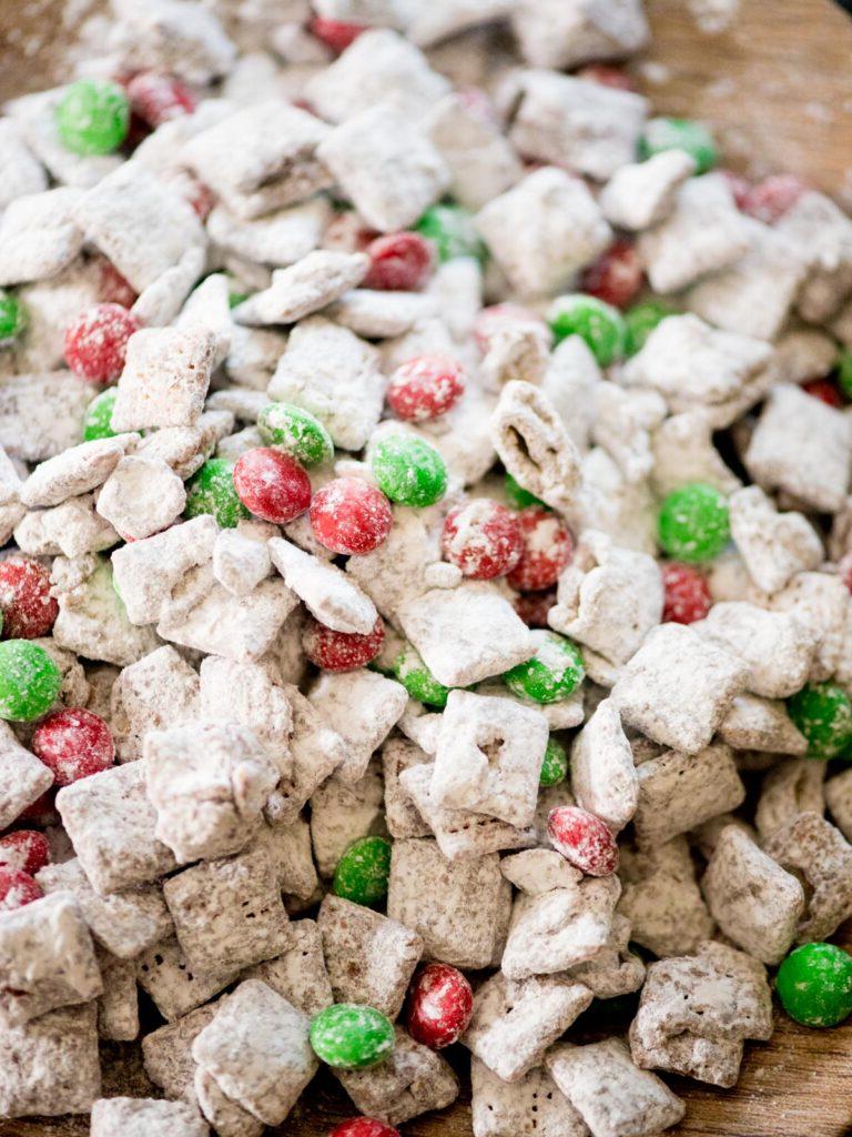 Ricetta dei bocconcini croccanti con M&M's verdi e rossi