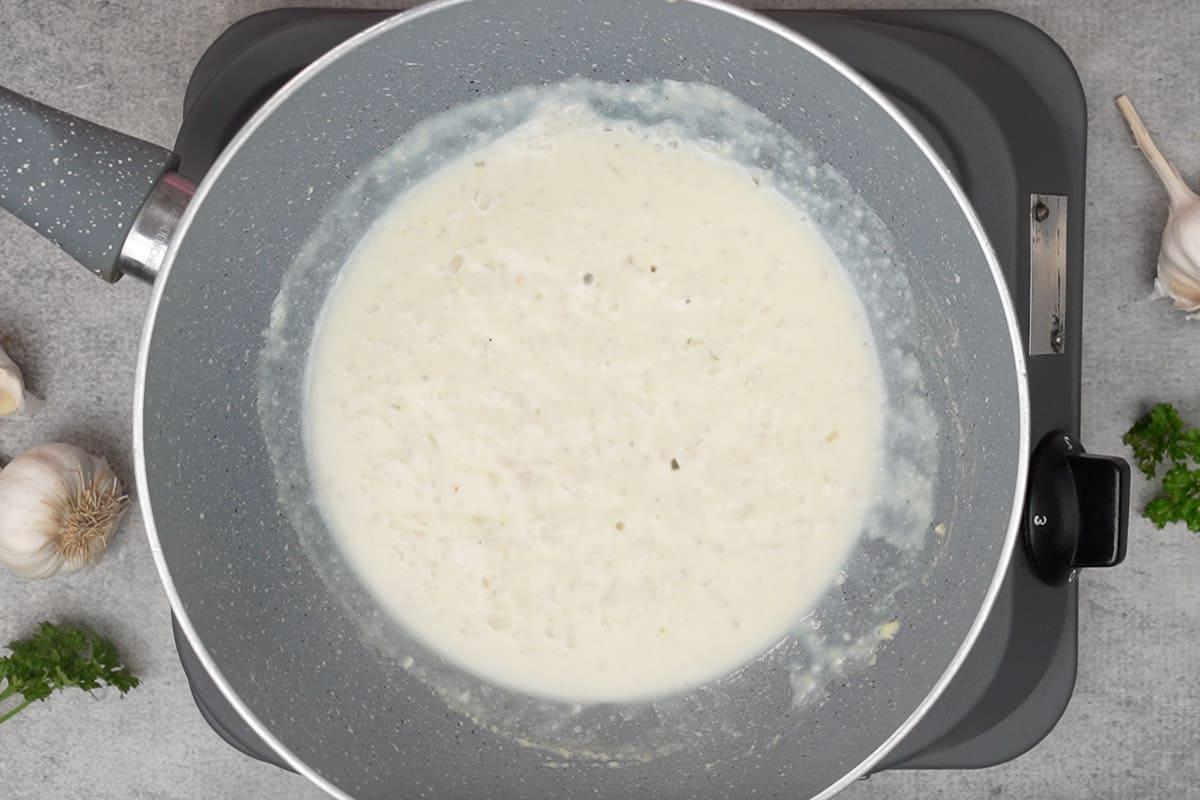 Salsa al Limone, Aglio e Burro 10 Miscela addensata.
