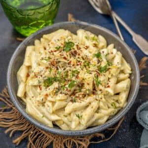 Outback Mac and Cheese 13 Chiamato Mac A Roo And Cheese all'Outback Steakhouse, il Mac And Cheese Copia Outback Steakhouse è ricco, formaggioso, cremoso e confortante. Preparalo a casa usando la mia ricetta facile.