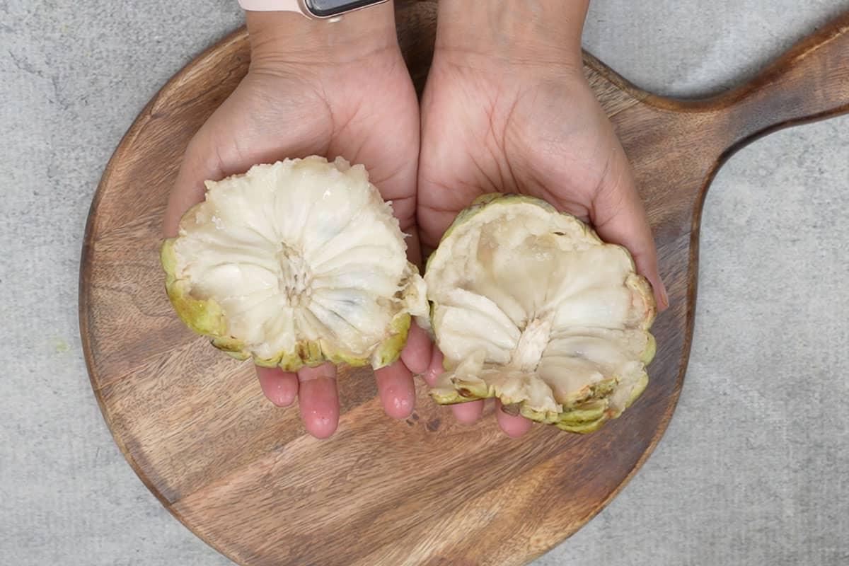 Basundi all'Annona 5 Annona aperta a metà.