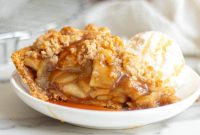 Irresistible Graham Cracker Apple Pie