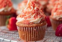 Strawberry Crunch Cupcakes