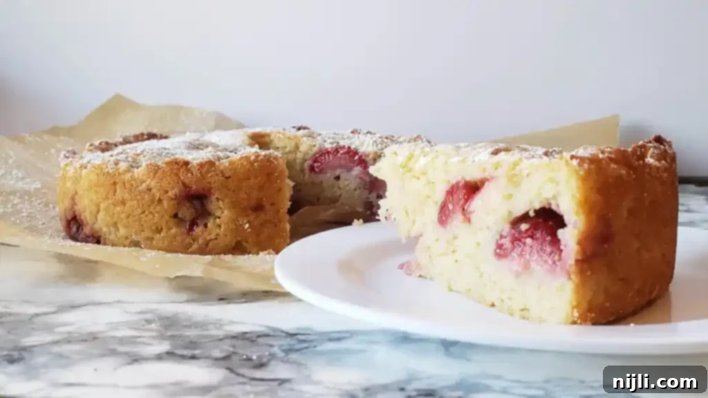 fresh strawberry cake