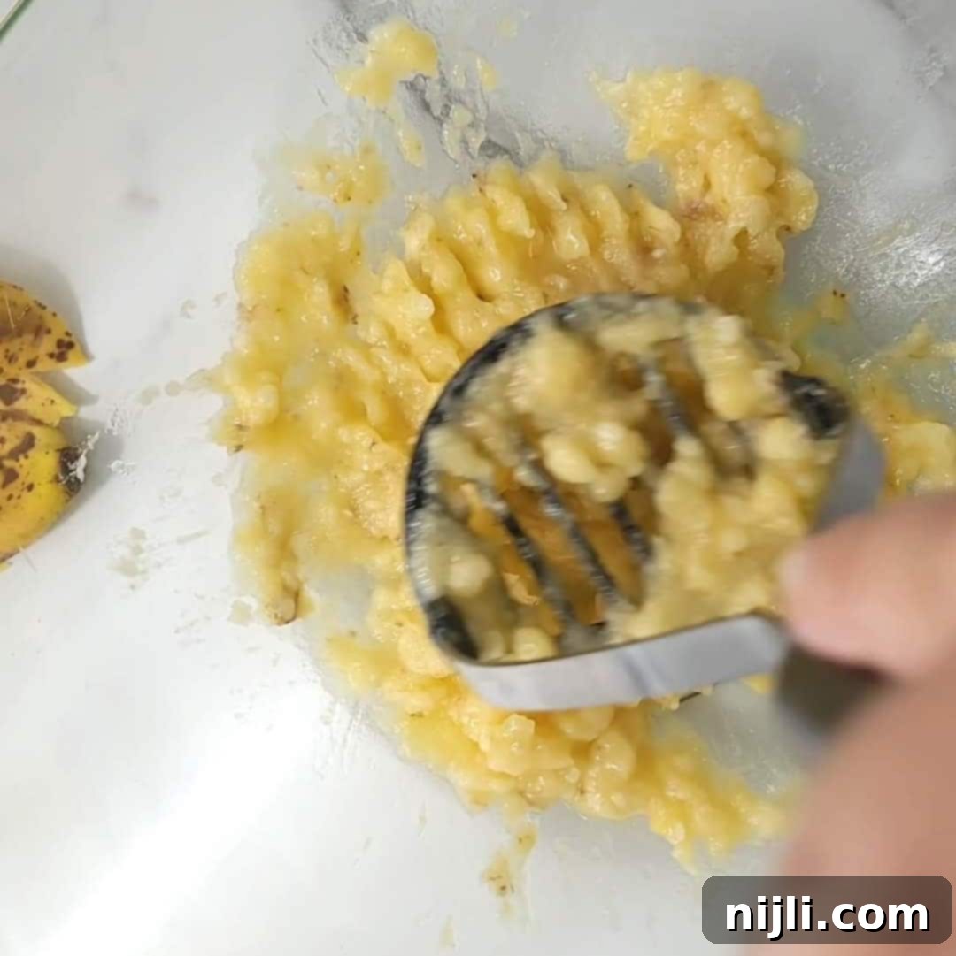 Spiced Banana Pumpkin Muffins 8 pumpkin banana muffins vegan step 2