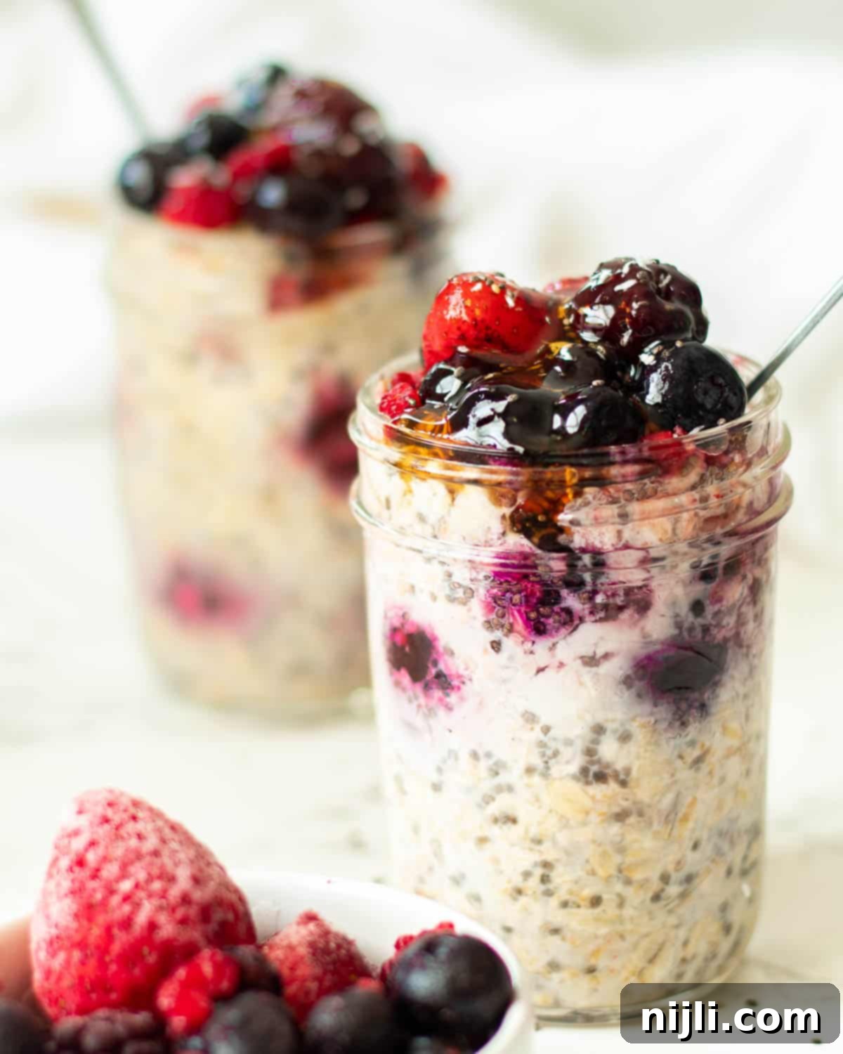 Berrylicious Unlock the Secrets to Lasting Summer Berries 7 overnight oats with frozen fruit and yogurt