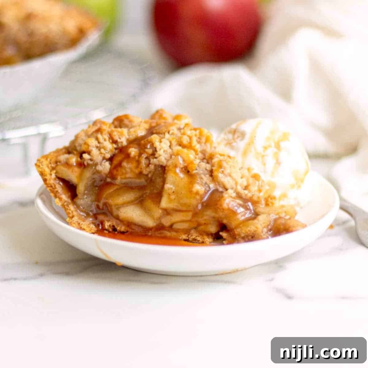 Irresistible Graham Cracker Apple Pie 13 apple-pie-with-graham-cracker-crust recipe
