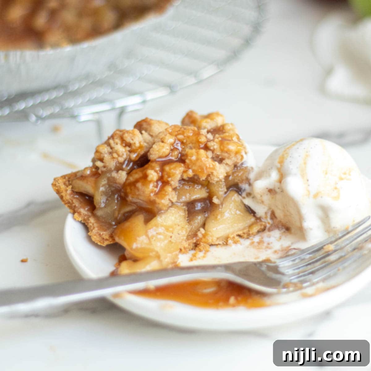 Irresistible Graham Cracker Apple Pie 3 mini apple pie with graham cracker crust