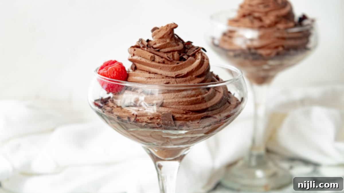 keto chocolate mousse with avocado for an alternative
