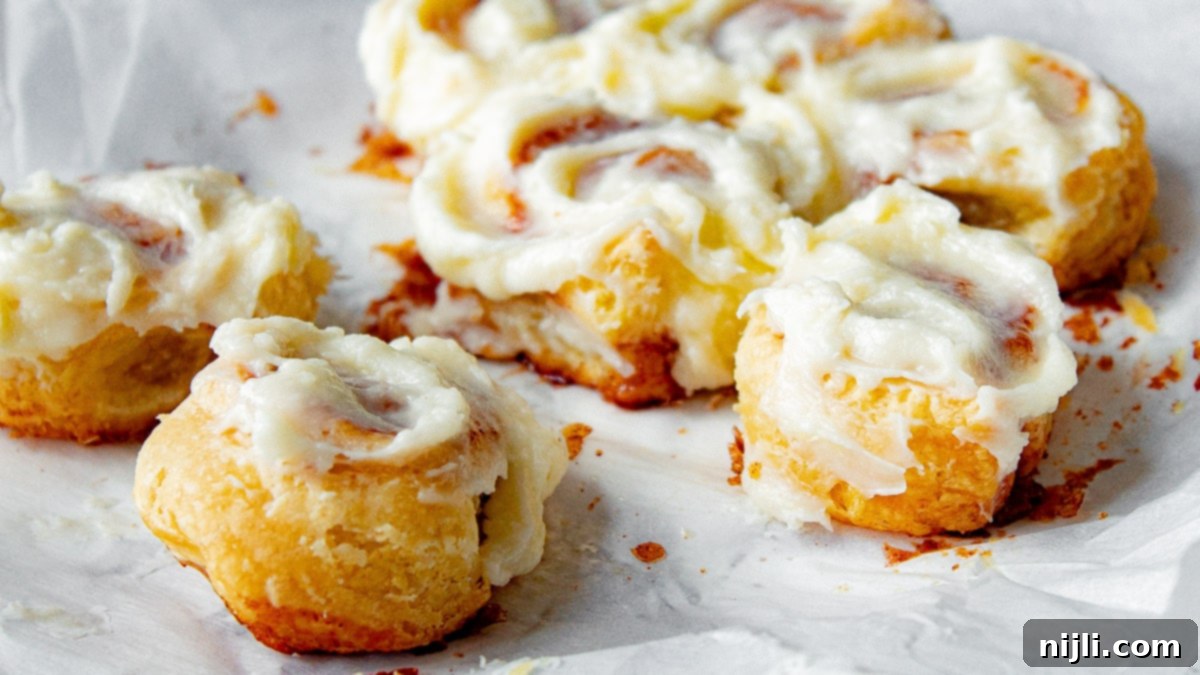 Flaky Cinnamon Rolls 3 Puff pastry cinnamon rolls with cream cheese frosting