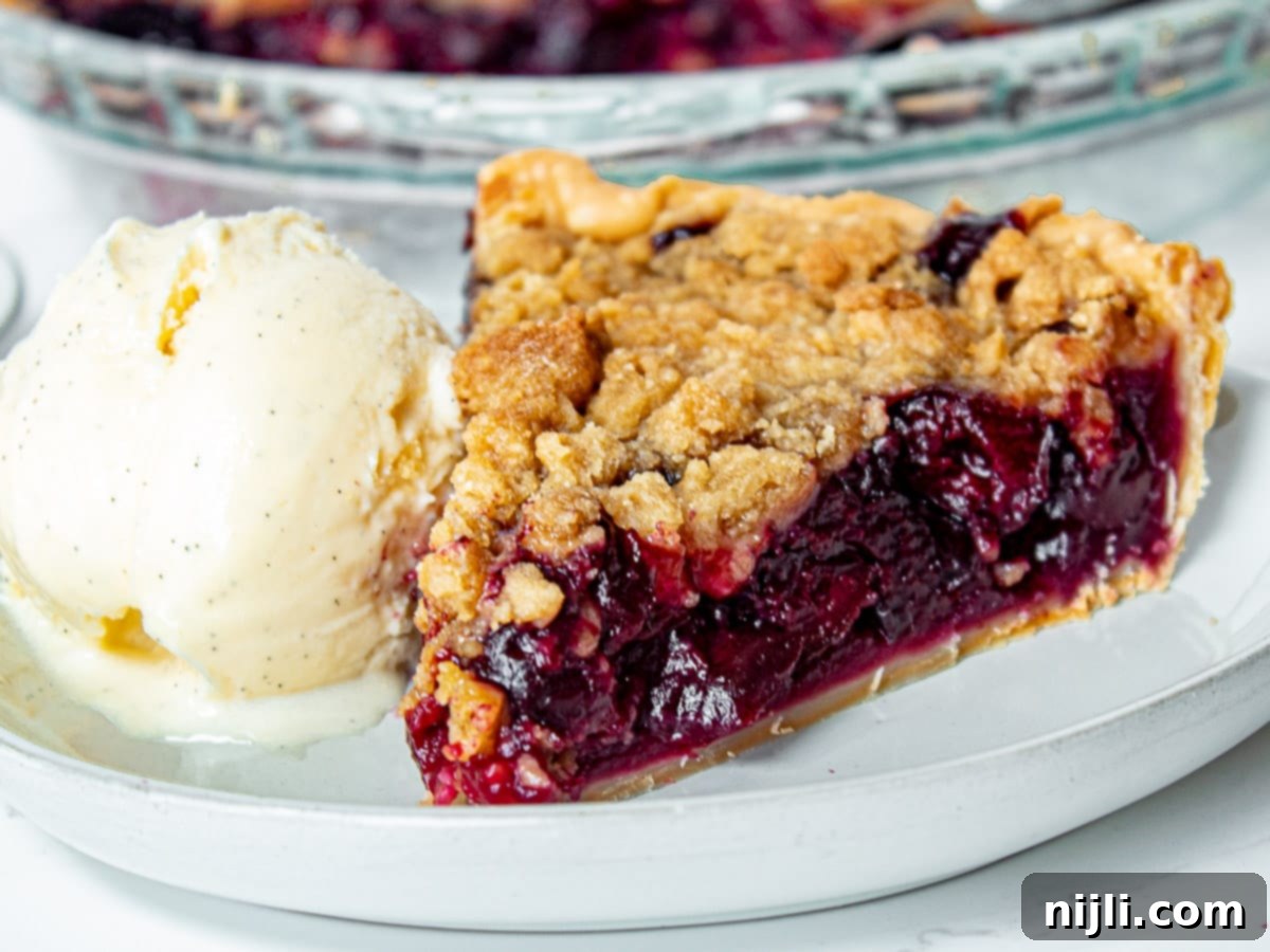 Homemade Cherry Crumb Pie 4 cherry crumb pie with ice cream
